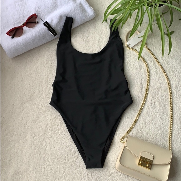 New 🌸 Aerie’s One Piece Bathing Suit high cut🌸 - Picture 4 of 9